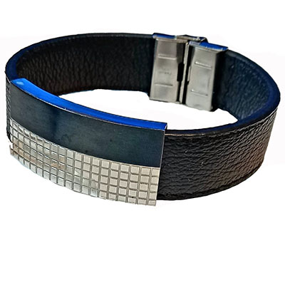 Pulseira em Couro com Aço